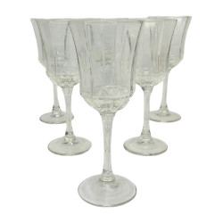 LOT 6 VERRES A LIQUEUR...