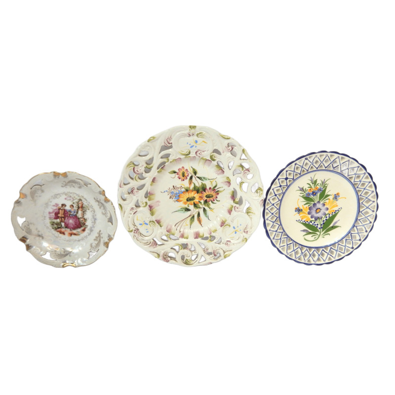 LOT 3 ASSIETTES DE DECORATION ANCIENNES
