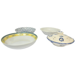 LOT 4 COUPELLES ASSORTIES...