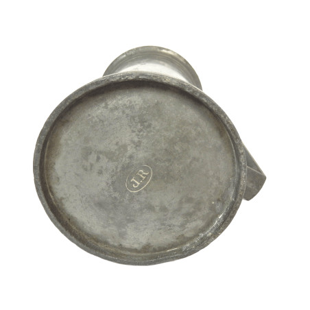 LOT MESURE 1/2 LITRE ET PORTE BRIQUET EN ETAIN