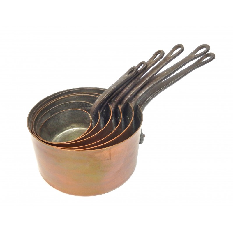 SERIE DE 6 CASSEROLES ANCIENNES EN CUIVRE ETAME Deposencheres