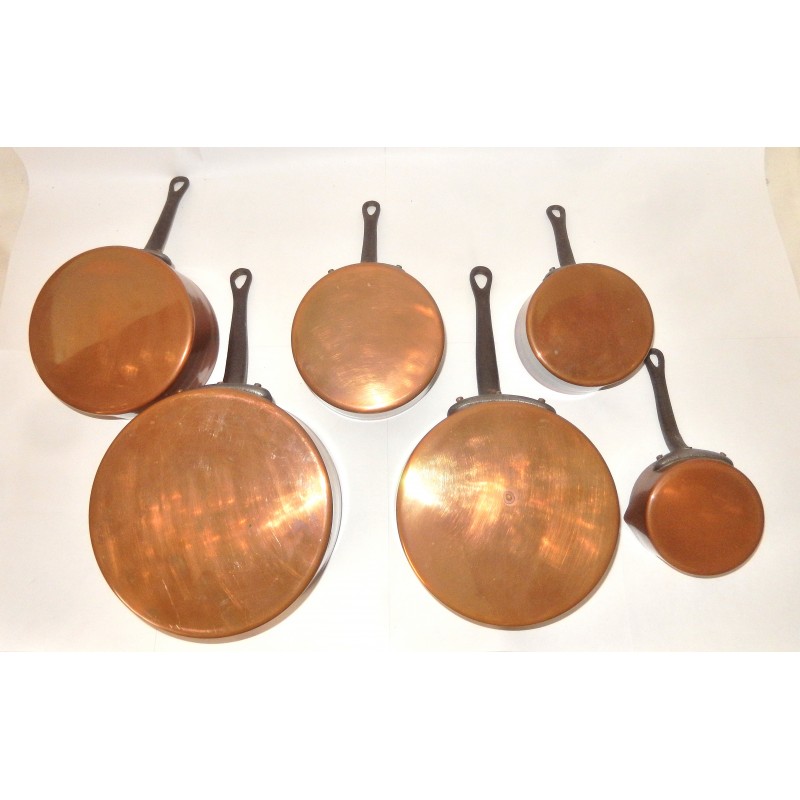 SERIE DE 6 CASSEROLES ANCIENNES EN CUIVRE ETAME Deposencheres