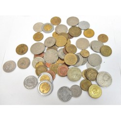LOT 61 PIECES DE MONNAIE INTERNATIONAL