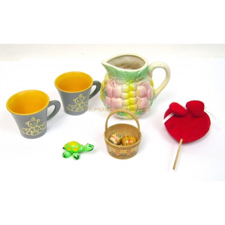 LOT DE 6 BIBELOTS (TASSES POT PIQUE COEURS MINI PANIER BOIS TORTUE COQUILLAGES)