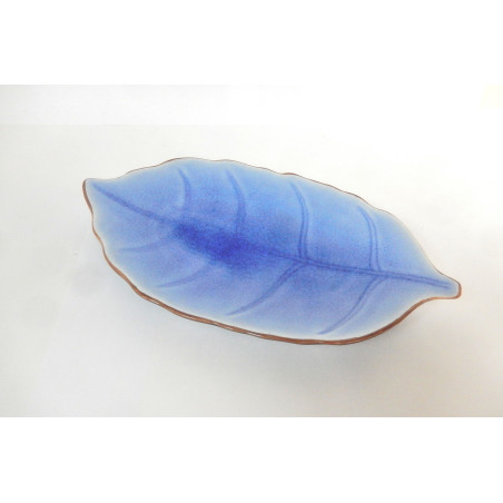 ASSIETTE ANCIENNE FORME FEUILLE COLORIS BLEU