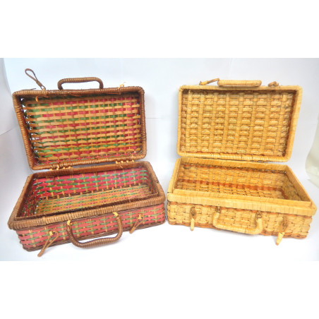 LOT 2 VALISETTES VINTAGES EN OSIER