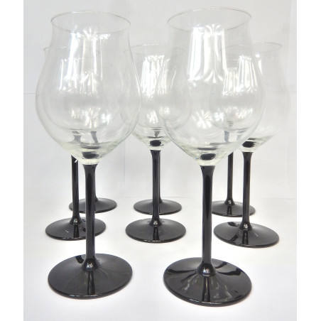 LOT 8 VERRES A VIN 44CL HAUTEUR 23CM PIED ET BASE NOIRS
