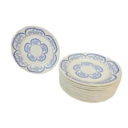 LOT 12 ASSIETTES A DESSERT...