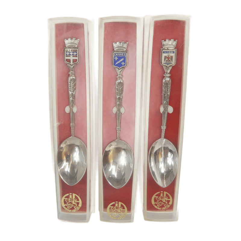 LOT 3 CUILLERES DE COLLECTION AUGIS FREJUS CANNES NICE