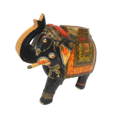 STATUETTE ELEPHANT INDIEN EN BOIS PEINT